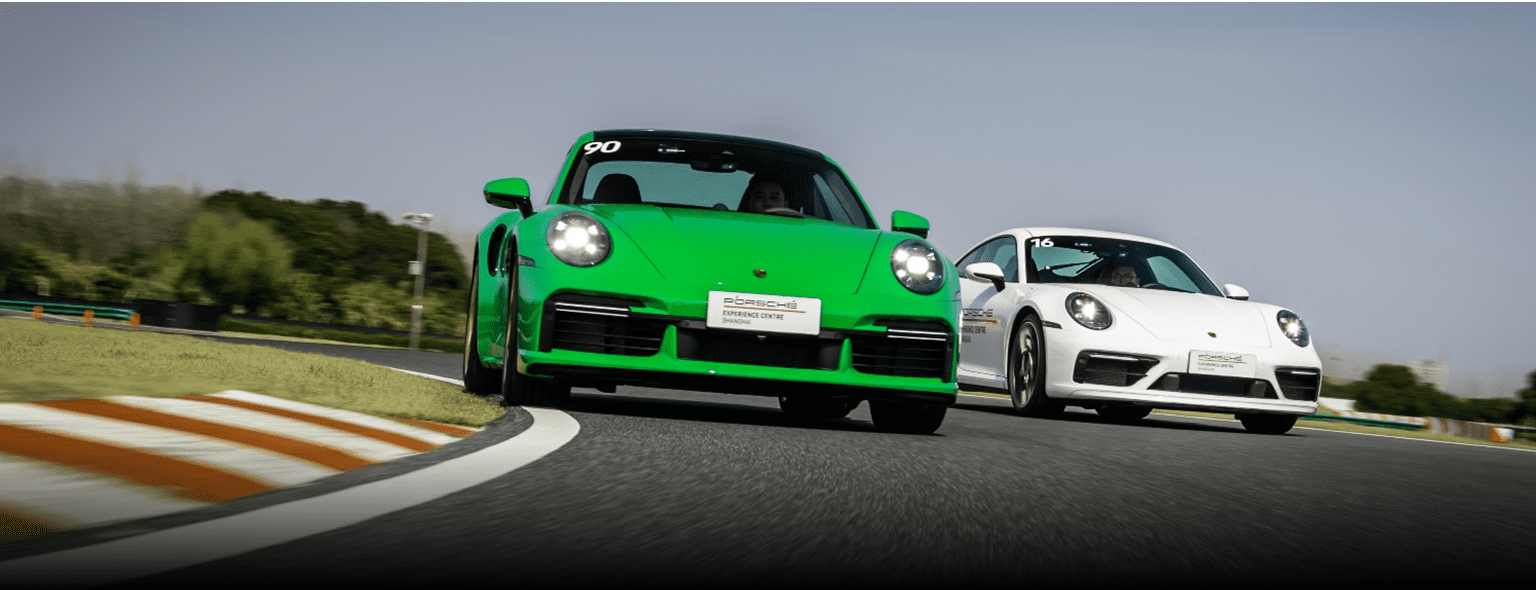 911 Turbo S vs Taycan Turbo S