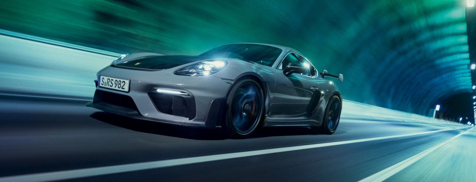 718 RS 高性能驾驶体验